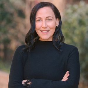 Headshot of Naomi Steinberg