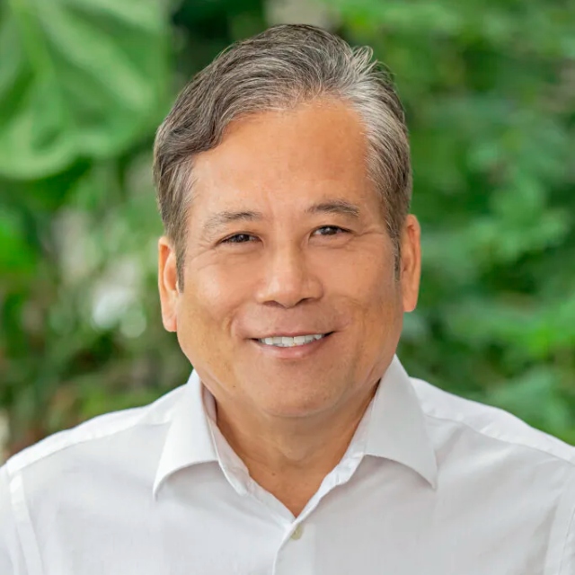 Headshot of Steve Sugidono