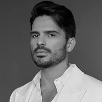 Headshot of Pedro Azevedo