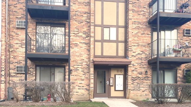 $189,900 | 110 Klein Creek Court, Unit 3C | Carol Stream