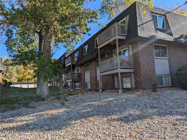 $249,900 | 140 East Highline Circle, Unit 203 | Southglenn