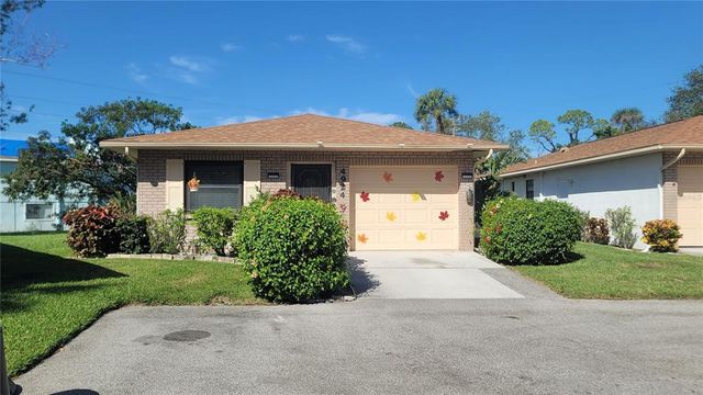 $214,900 | 4924 Live Oak Circle, Unit 115 | South Bradenton