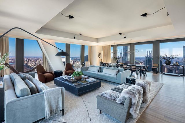 $37,850,000 | 53 West 53rd Street, Unit 71 | Midtown Central