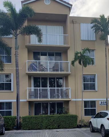 $2,350 | 609 East Sheridan Street, Unit 304 | Dania Beach