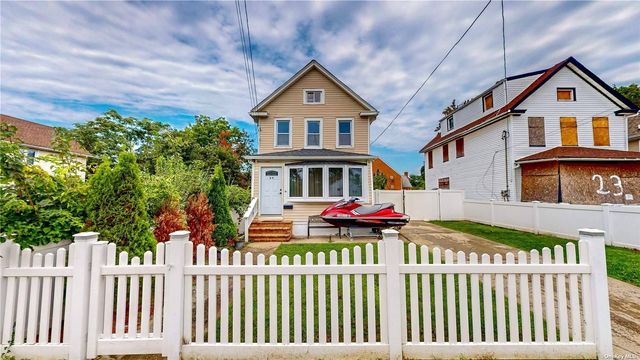 $625,000 | 25 Maple Avenue | Hempstead Village