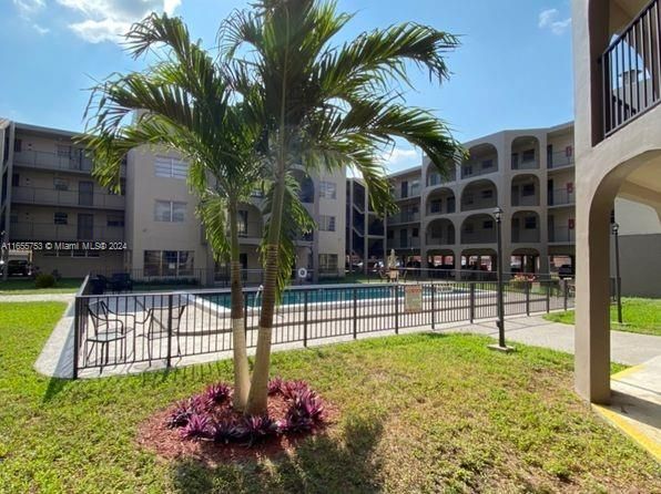 $275,000 | 6215 West 20th Avenue, Unit 414 | Hialeah