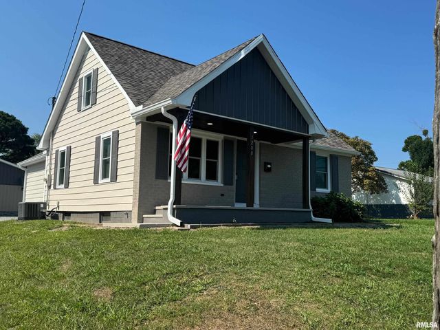 $199,900 | 1208 East Main Street | Benton