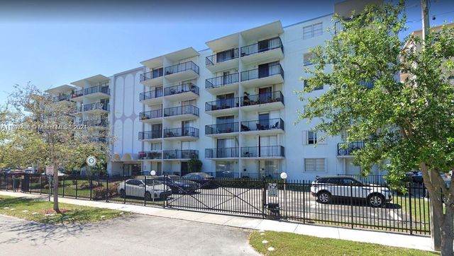 $235,000 | 12500 Northeast 15th Avenue, Unit 307 | Three Horizons East