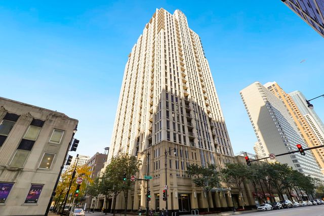 $293,000 | 1250 South Michigan Avenue, Unit 1200 | South Loop