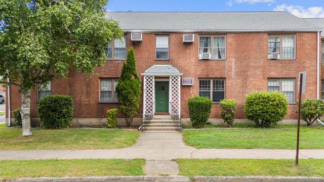 $239,999 | 49 Mencel Circle, Unit D | North Bridgeport