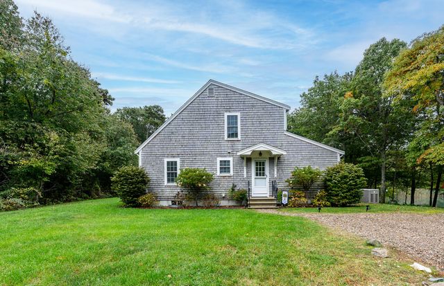 $850,000 | 16 Louise Lane | South Yarmouth