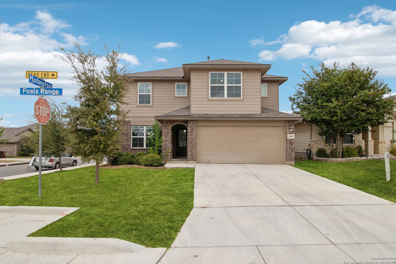 a front view of house with yard