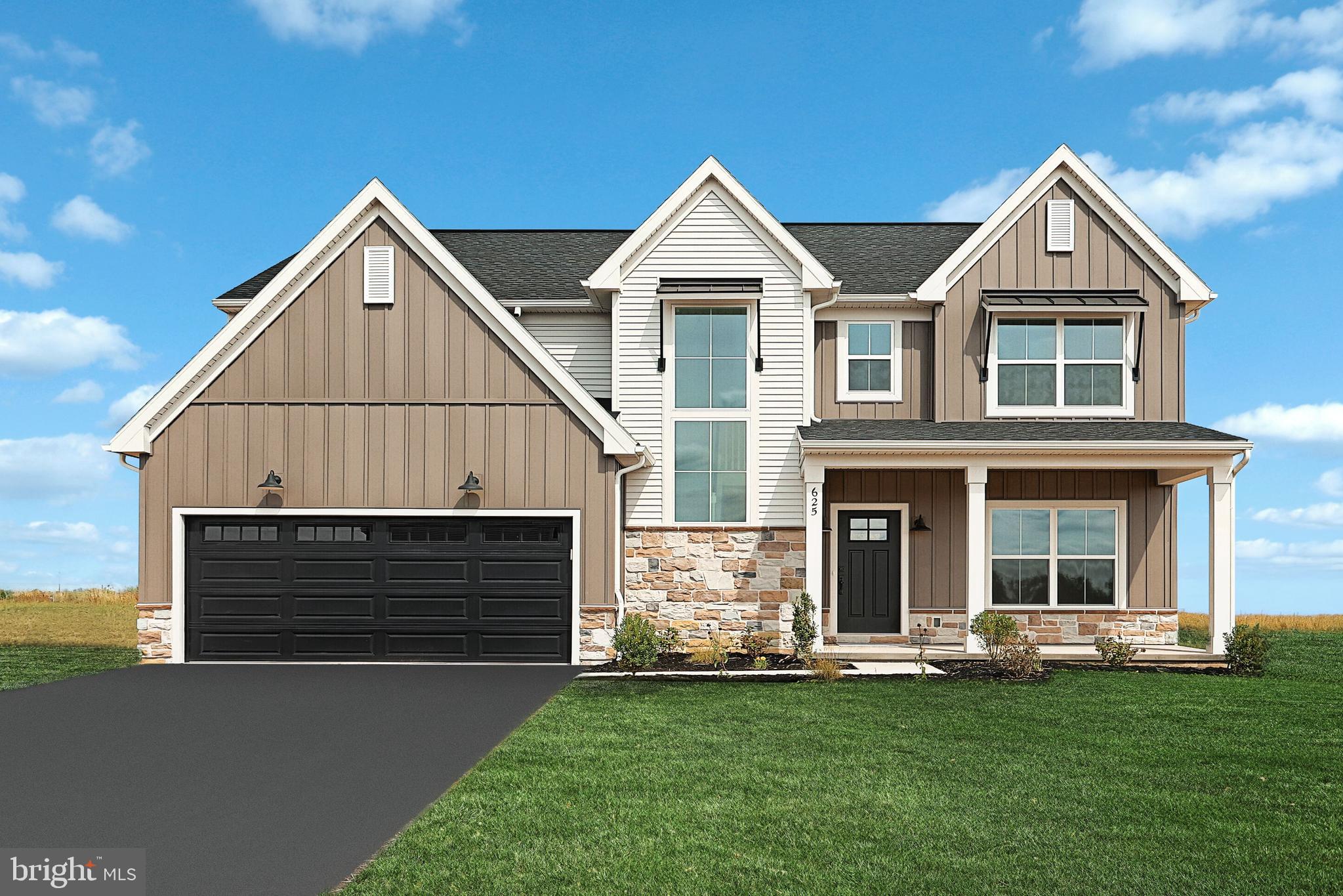 a view of a yard in front of house