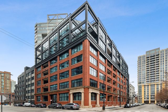 $1,637,747 | 676 North Kingsbury Street, Unit 205 | River North