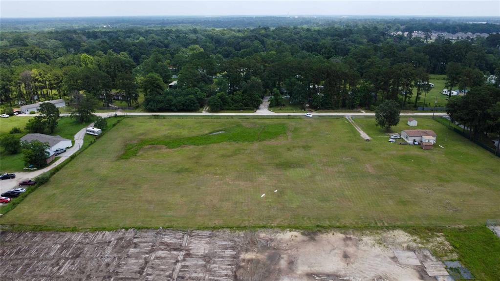 a view of a golf course with a park