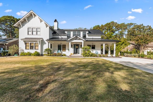 $2,499,990 | 996 Law Lane | Snee Farms