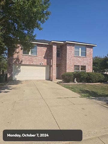 $2,550 | 801 Encino Drive | Southeast Arlington