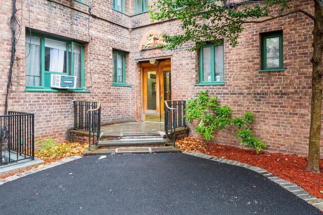 $350,000 | 1555 Unionport Road, Unit 7D | Parkchester