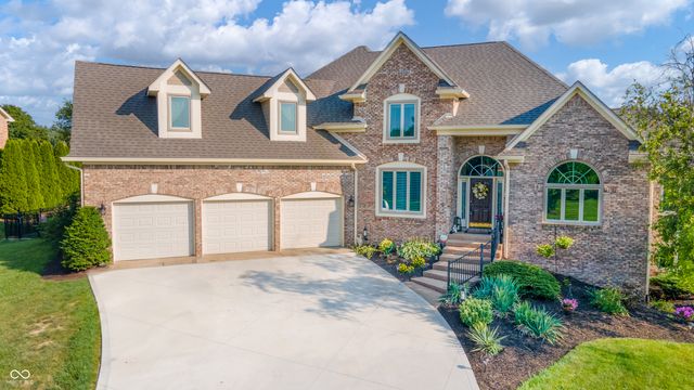 $699,900 | 1861 Raccoon Way | Fall Creek Township - Madison County