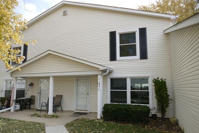 $1,775 | 1192 East Candlenut Lane, Unit 17183 | Palatine