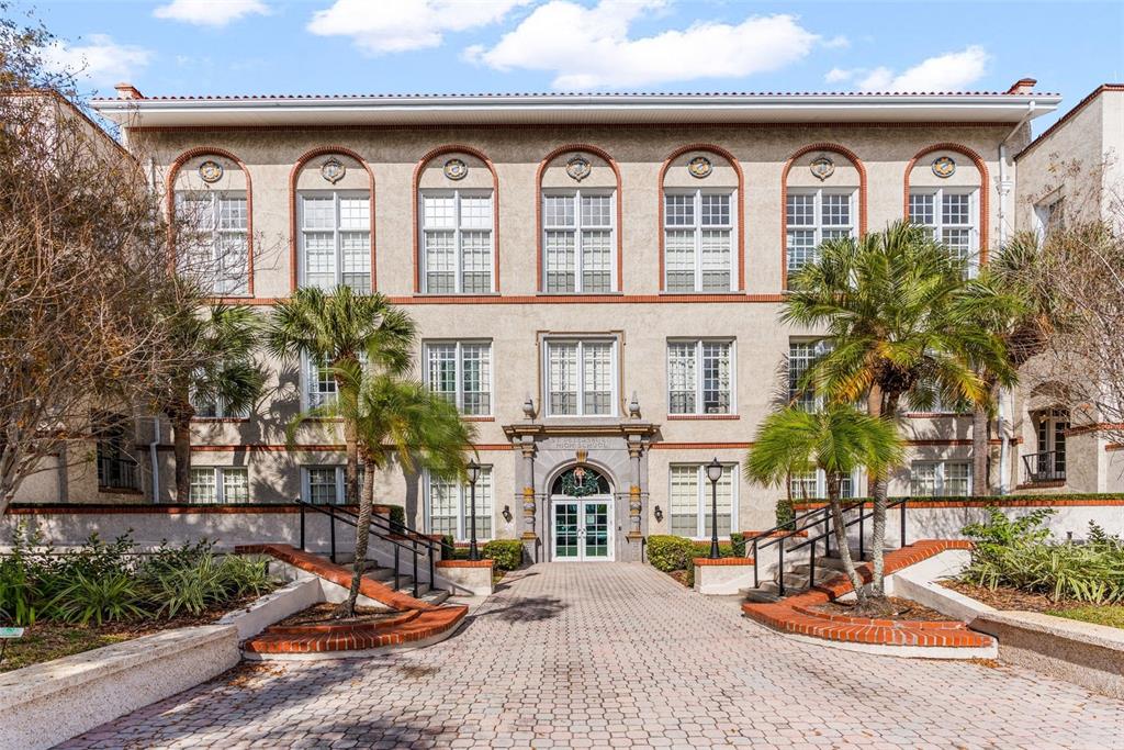 Front of the Old St Pete High School built in 1915, this is a Charming Historical Building