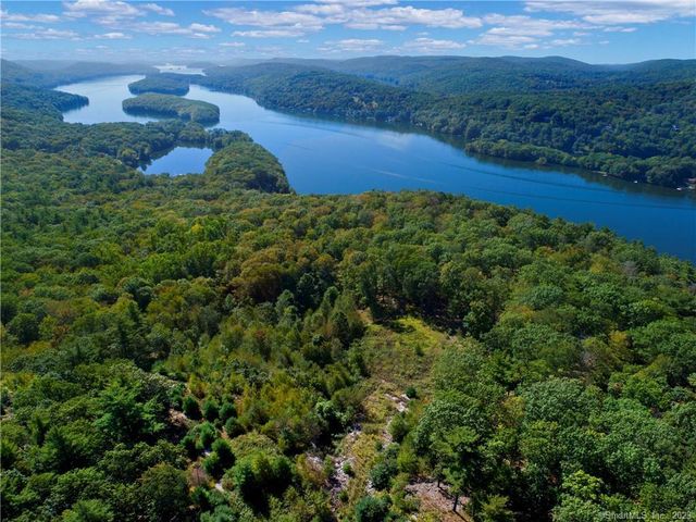 $2,700,000 | 4 Mill Pond Road | Candlewood Lake