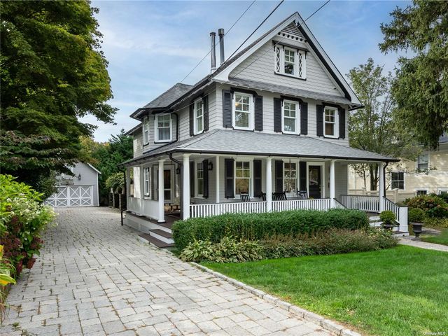 $1,650,000 | 64 Dewey Street | Huntington