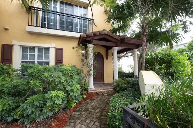 $2,700 | 530 South Federal Highway, Unit 8 | South Palm Park