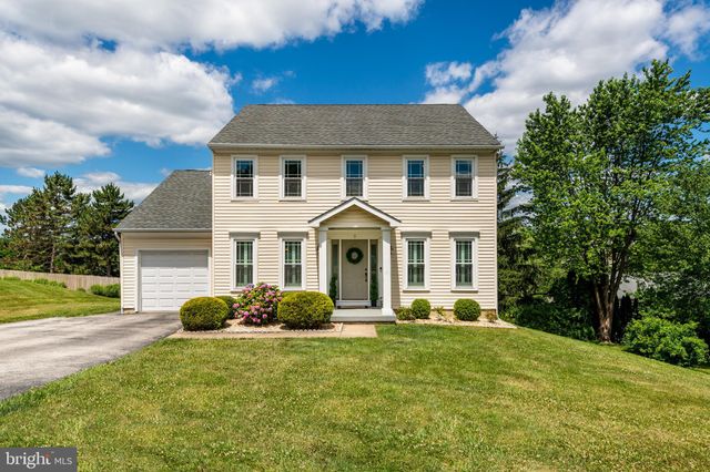 $795,000 | 9 Red Bird Lane | Plymouth Township - Montgomery County