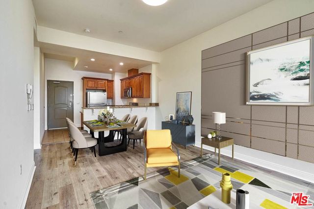 $3,100 | 345 South Gramercy Place, Unit 503 | Hancock Park-Wilshire