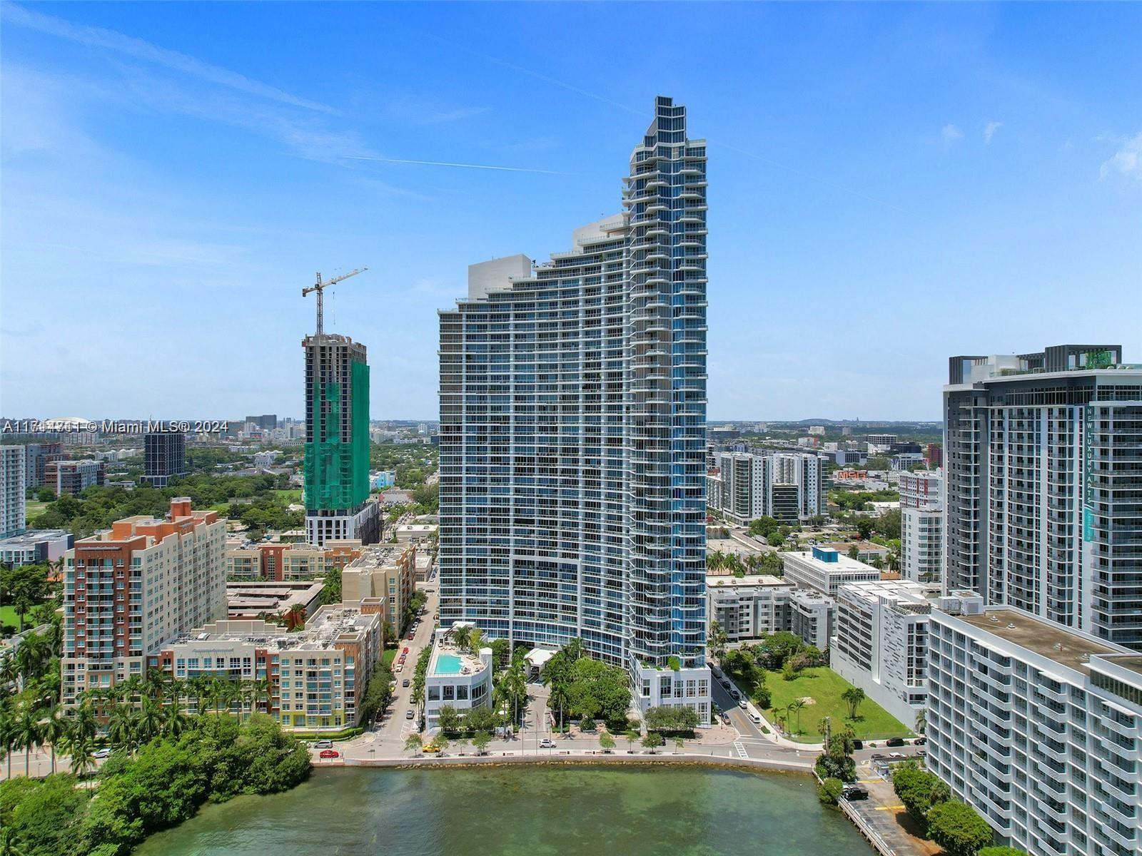 a view of buildings