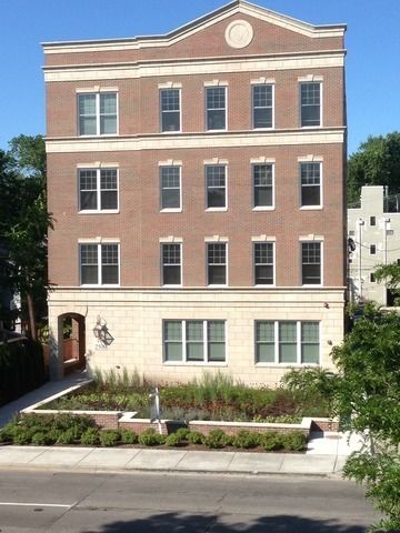 $3,395 | 2500 Green Bay Road, Unit 203 | Evanston