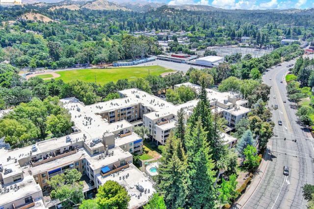 $359,500 | 310 North Civic Drive, Unit 416 | Walnut Creek