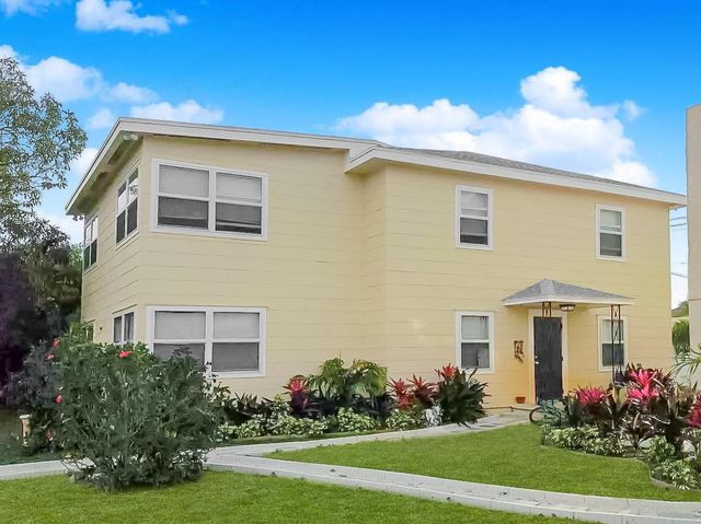 $2,750 | 509 6th Avenue North, Unit 2 | Mango Groves