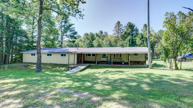 $149,900 | 162 N Road | Benson