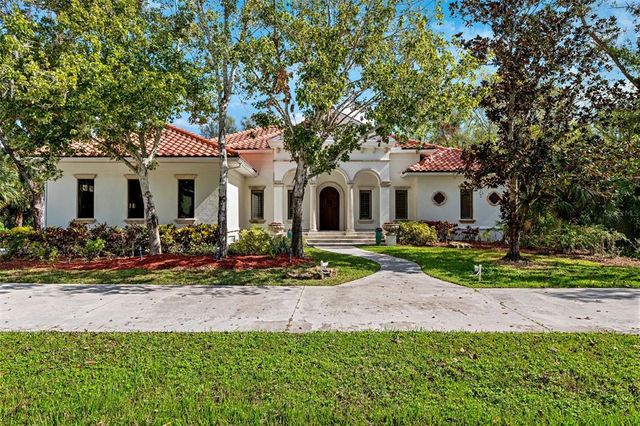 $1,285,000 | 4583 Baycedar Lane | Lake Sarasota