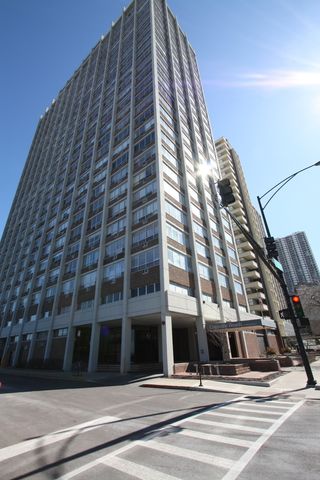 $1,645 | 6171 North Sheridan Road, Unit 1204 | Edgewater Beach