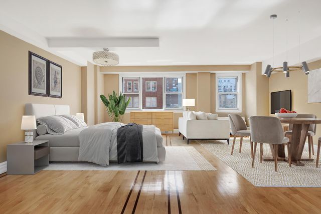 $495,000 | 123 East 75th Street, Unit 9D | Lenox Hill