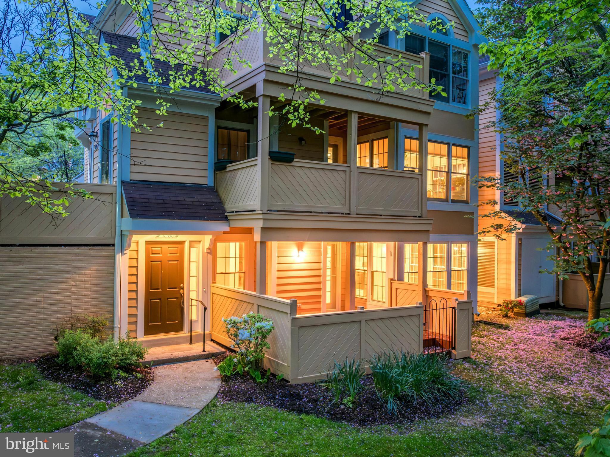 a front view of house with yard