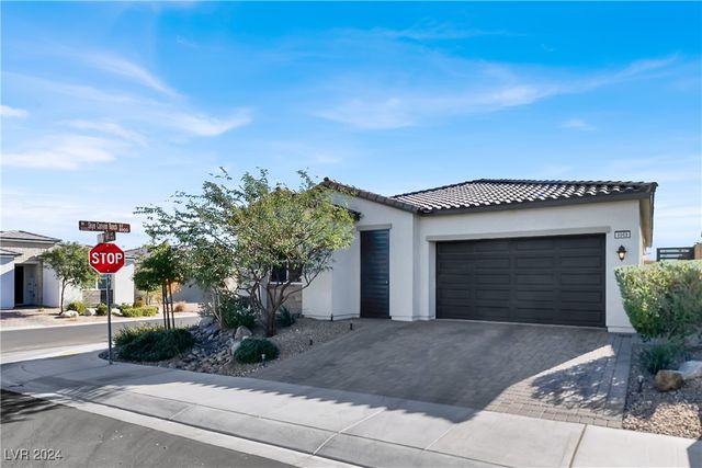 $665,000 | 9969 Canyon Field Avenue | Skye Canyon