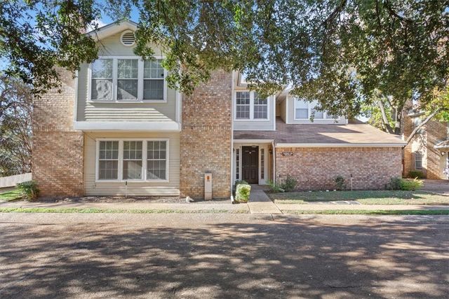 $229,999 | 2306 Melissa Drive, Unit H4 | Heart of Texas