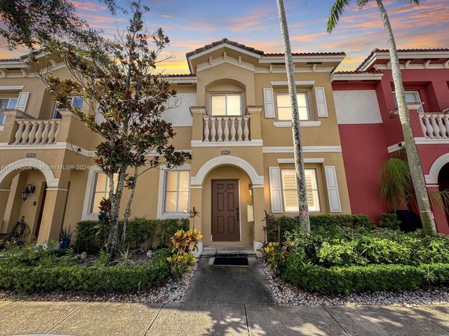 $325,000 | 8942 Southwest 19th Street, Unit 906 | Miramar