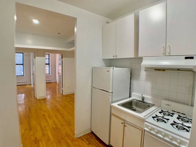 $2,300 | 1372 York Avenue, Unit 1C | Lenox Hill