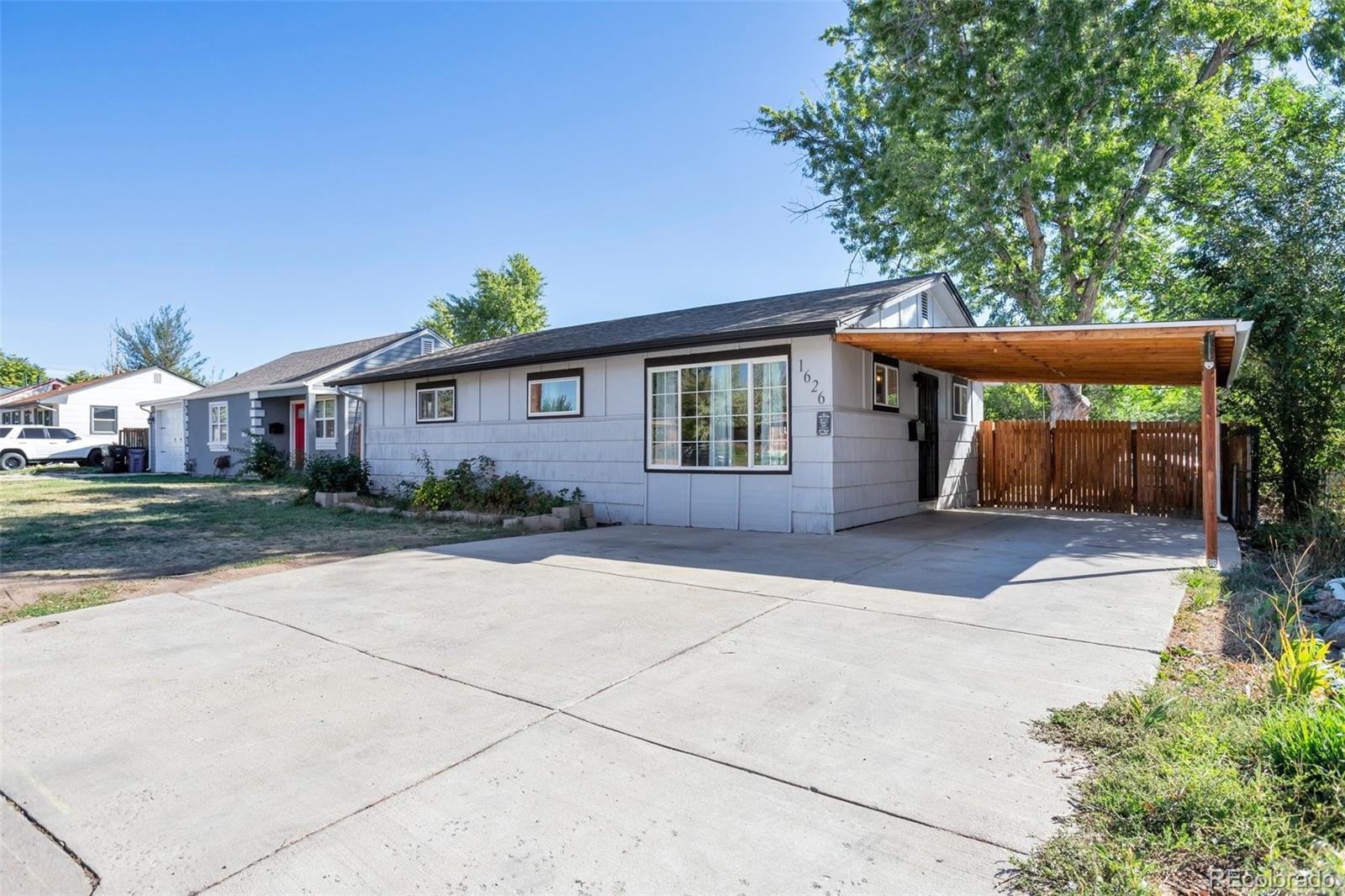 a view of outdoor space yard and front view of a house