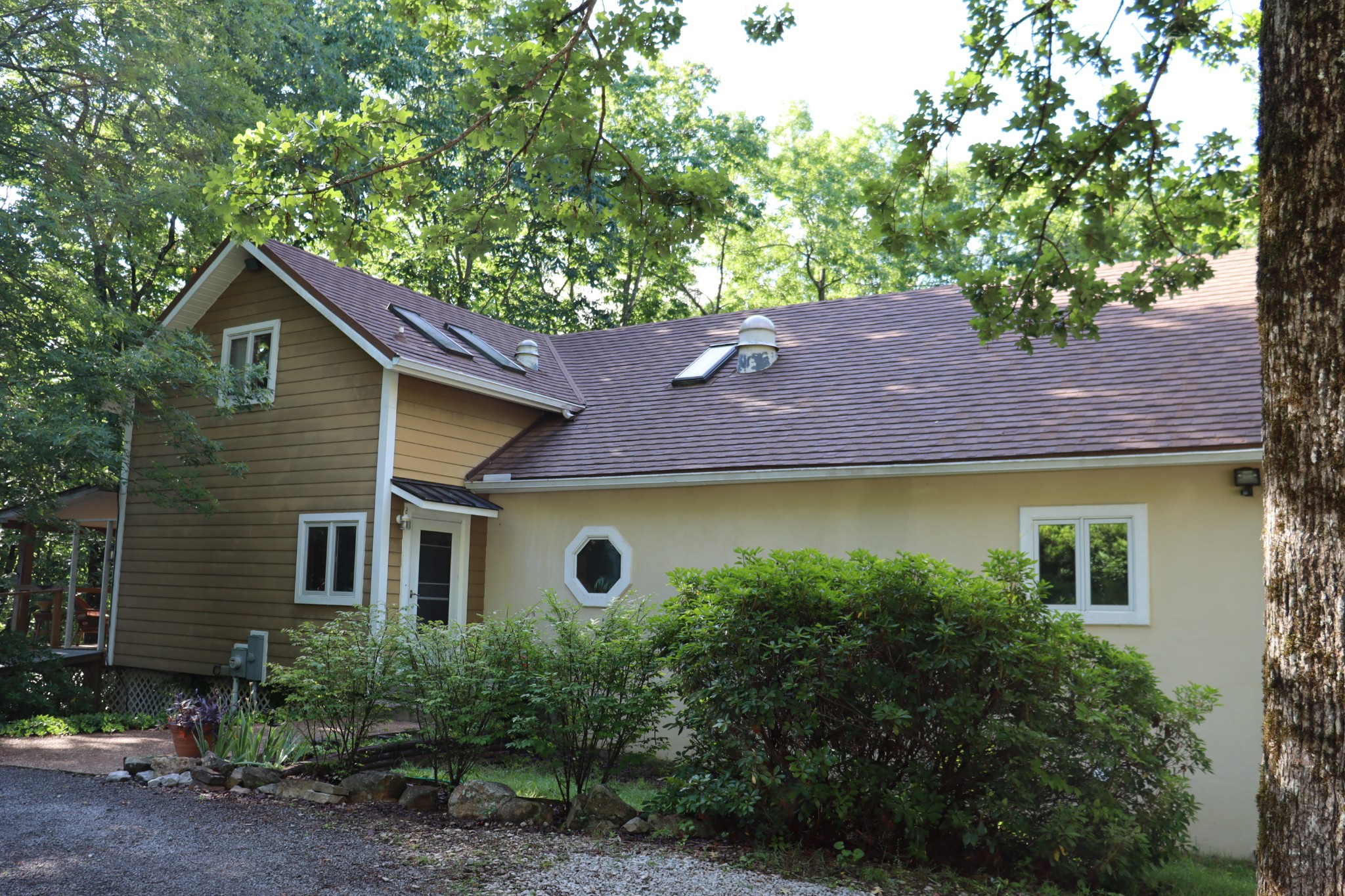 a house view with a outdoor space