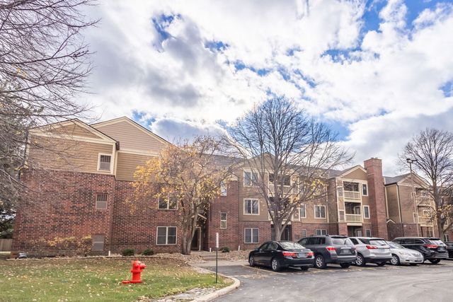 $230,000 | 214 Glengarry Drive, Unit 201 | Bloomingdale