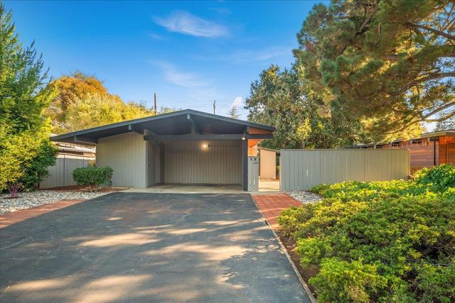 $2,450,000 | 451 Carolina Lane | South Palo Alto