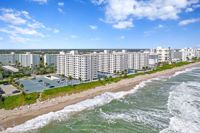 $724,900 | 3301 South Ocean Boulevard, Unit 405 | Highland Beach