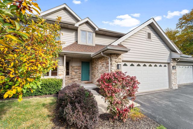 $334,000 | 1008 Pilgrim Parkway | Elm Grove