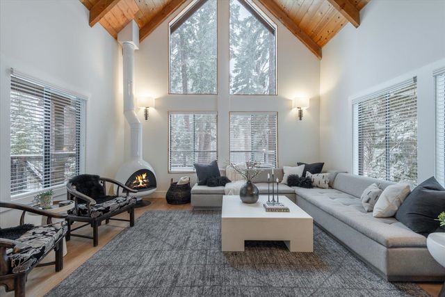 $1,650,000 | 14065 Ramshorn Street | Tahoe Donner